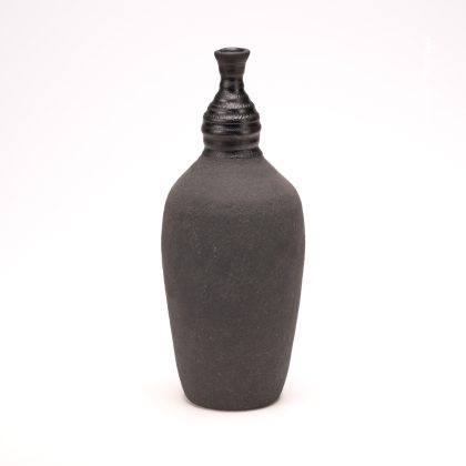 Florero Irregular - Engobe y Negro