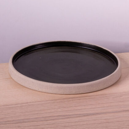 Plato con Borde 22cm-Pasta Natural Interior Negro Mate